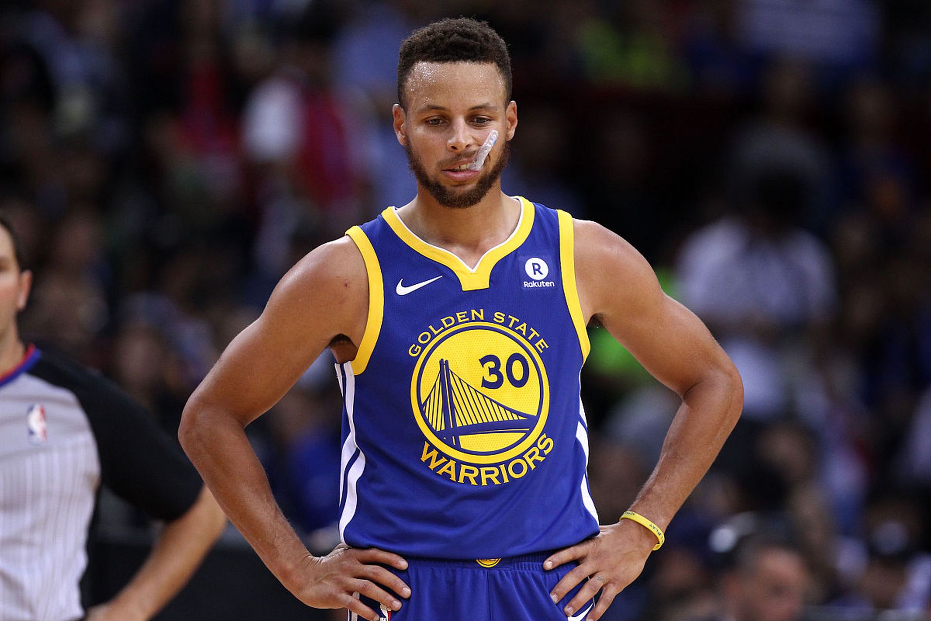 邹市明从奥运冠军到创业失败，经历挫折与反思，展现人生选择与责任的复杂性。（从奥运桂冠到创业折戟，邹市明的挫败与自省，映照人生抉择与担当的多面性）