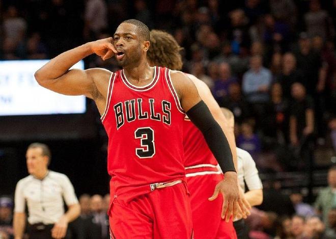 法比奥晒与古加搞怪合照：我们爱中国，很满意现在的生活状态（法比奥与古加晒搞怪合影：我们热爱中国，对当下生活十分满意）