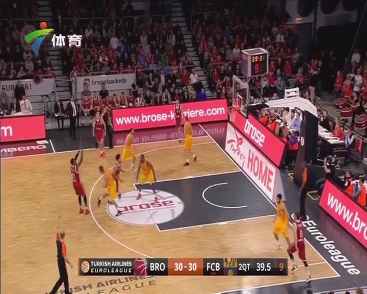 罗马诺：米兰之前就关注过帕尼切利，但白学堡1月不会卖（罗马诺：米兰早已考察帕尼切利，但白学堡一月无意出售）