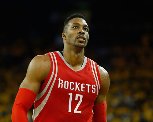 自复出以来伦纳德在场快船赢21分，不在场输56分（复出后，伦纳德在场快船净胜21分，离场净负56分）